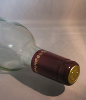 BURGUNDY/GOLD GRAPES PVC SHRINK CAPSULES 30/BAG