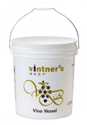 7.9 GALLON FERMENTING BUCKET 